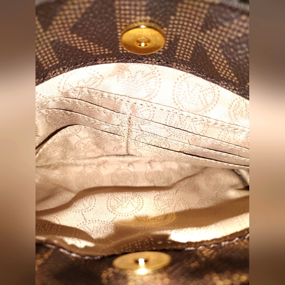 Michael Kors Brown and Tan Shoulder Bag - Picture 8 of 8